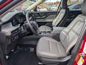 SUV Lin-coln Cor-sair Premiere AWD d'occasion de haute qualité, avec un moteur I-4 turbocompressé de 2,0 L - Product Image 5