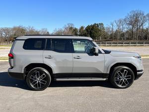 Vehículo Utilitario Deportivo (SUV) Lexus GX550 Premium+ 4WD 3.4L Gas V6 Usado, Año 2026, Listo para Enviar, GX550 AWD V6 Sport SUV 2026 - Product Image 5