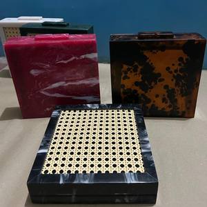 Mini sac à main en résine tortue et blanche pour femmes Nouveau sac de mariage à la maison avec sacs-cadeaux - Product Image 2