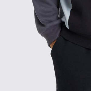 เสื้อฮู้ดดี้ผู้ชายคุณภาพสูง ปี 2025 สำหรับฤดูหนาว ออกแบบเองได้ ผ้าระบายอากาศดี มีหลายสี ทรงหลวม สวมใส่สบาย - Product Image 5