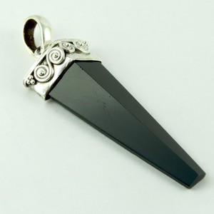 Magnifique!! Pendentif en argent Sterling 925 Onyx noir en forme de crayon, bijoux en argent 925, bijoux en argent indien en ligne - Product Image 1