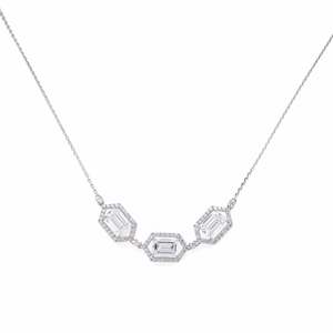Collier halo en diamant de laboratoire Radiant 534 Ct en or blanc 14 carats, bijoux de luxe faits à la main - Product Image 2
