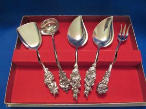 Cucharas de acero espejadas pulidas a mano con hueso duradero y mangos de resina ideales para uso doméstico elegante y momentos de regalo - Product Image 6