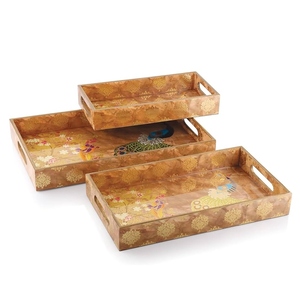 Elegante bandeja de servicio de madera con gráficos impresos personalizados para diseño impreso de hospitalidad para desayuno, cena o Decoración de mesa - Product Image 1