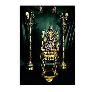 Sculpture de Dieu en métal en laiton apporte l'énergie sacrée et la sagesse ancienne ensemble dans une expression artistique divine de la foi - Product Image 1