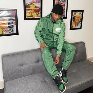 เสื้อกันลมมีซิปสำหรับผู้ชายเสื้อแจ็คเก็ตกันลมเรียบเงาออกแบบได้ตามต้องการ - Product Image 2