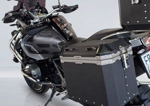 Motocyclettes BMW d'occasion R 1200 GS Adventure Full Spec – conçues pour de grands voyages avec une robustesse de tourisme éprouvée, à vendre - Product Image 3