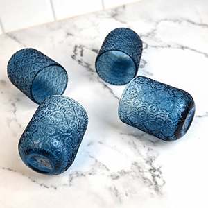 Juego de 4 Vasos Elegantes con Diseño de Estrellas para Decoración del Hogar - Product Image 2