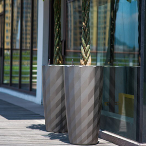Maceta Grande de Diseño Moderno para Interiores, Color Negro, Plateado y Dorado, Decoración con Soporte, Plantas Artificiales Vivas, Kit para Jardín de Hotel - Product Image 3