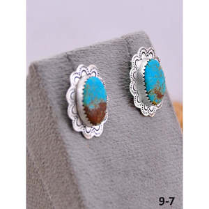 Artisanat du Sud-Ouest # 8 boucles d'oreilles à tige en turquoise et argent sterling, serties de motifs floraux - Product Image 3