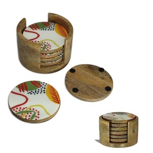 Posavasos de madera de mango hechos a mano con forma de corazón con posavasos de cocina para vajilla y uso de mesa - Product Image 4