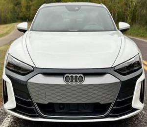 2022 a U D l l GT AWD Sedán R18 Batería de Litio Asientos de Cuero 6 Plazas Techo Panorámico Portaequipajes de Aleación de Aluminio Cámara Trasera - Product Image 1