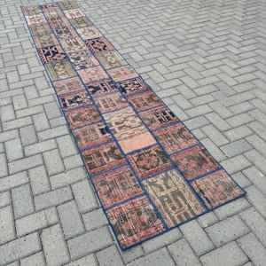 Alfombra Turca Vintage de Lana Roja, 2.4x11.8 pies - Product Image 1