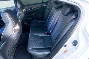 เล็กซัส จีเอส เอฟ ปี 2017 สภาพดี - Product Image 4