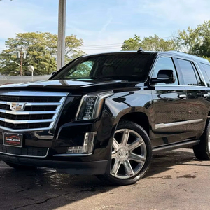 2018 USADO Ca-dill-ac Es-ca-la-de Premium Luxury 4WD - Product Image 1