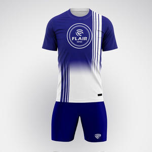 ชุดเสื้อฟุตบอลระบายอากาศได้ดีสำหรับเยาวชนชายผู้เล่นตัดอัตโนมัติ - Product Image 1