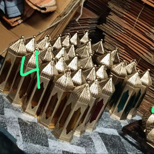 Lanterne marocaine blanche, travail de découpe, décoration intérieure et extérieure, vaisselle, hôtels, saison festive, mariages, bougeoirs en poudre enduite - Product Image 1