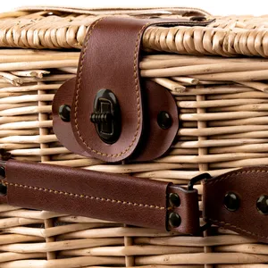 Set Regalo Personalizzato Cesto da Picnic in Platino per Regali Aziendali - Product Image 3