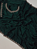 Nouveau Lancement Sari en Mousseline Georgette avec Magnifiques Broderies en Pierres à la Bordure et Travail de Découpe pour Femmes