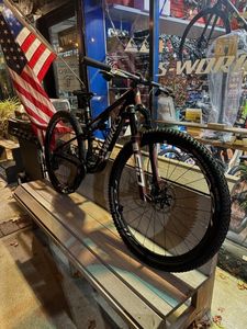 NOUVEAU 2024 S-Works Epic 8 Taille S Caractéristiques Avancées Performance Haute Puissance Avec Garantie et Support Mondial - Product Image 2