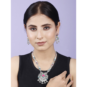 Boucles d'oreilles en zircon en forme de paon pour les occasions de mariage - Product Image 2