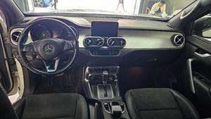 Véhicule d'occasion 2024 Classe X350d Double Cabine 4Matic Conduite à Gauche Haute Qualité Boîte 6 Vitesses Cuir Foncé SUV Toit Panoramique Vue 360° Arrière - Product Image 2