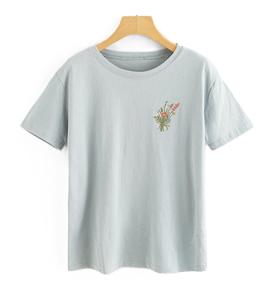 เสื้อยืดสตรีสไตล์สตรีทแวร์ทรงหลวมพร้อมงานปักแบบกำหนดเอง เสื้อยืดผู้หญิงแบบสั่งทำพิเศษ - Product Image 1