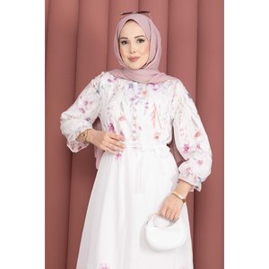 Robe en mousseline écru à motif floral, demi-boutonnée, ceinturée, élégante et discrète pour femme, taille XS, respirante, légère, coupe Empire, manches bouffantes, idéale pour la journée - Product Image 2