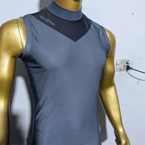 Sudadera de Compresión Personalizada para Entrenamiento de Fútbol Americano 7 contra 7 para Hombre, con Mangas Cortas, Ajuste Perfecto para Ropa de Equipo - Product Image 1