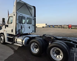 ¡Genial! Camión de Transporte de Carga a Larga Distancia, Tractocamión 6x4 con Cabina Dormitorio, Diésel, para Transporte por Carretera - Product Image 3