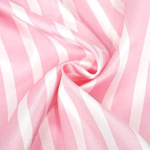 Ensemble de pyjamas et vêtements d'intérieur décontractés pour femmes, personnalisés, en satin, à manches longues, taille élastique, séchage rapide, pour l'hiver, vente en gros - Product Image 4