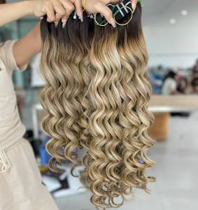 Cheveux super doublement étirés de bonne qualité, ondulés, couleur personnalisée, faisceaux d'extensions de cheveux humains vietnamiens - Product Image 1