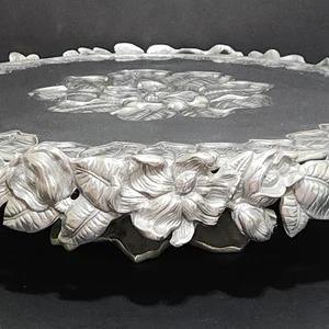 Support à gâteau à motif floral pour servir lors de fêtes, réceptions de mariage, anniversaires, réceptions à domicile, buffet et centre de table - Product Image 2