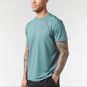 Conjunto de dos piezas de algodón informal de verano para hombre, camisa de manga corta transpirable y pantalones cortos, traje a juego bordado con patrón sólido - Product Image 3