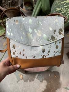 Venta caliente estilo occidental piel de vaca cuero bandolera bolsillo con cremallera trasera alta calidad moda mujer cuero Sling Bag - Product Image 6