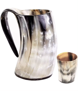 Tasse en corne de buffle écologique avec finition naturelle en paille pour les fêtes et la consommation de bière - Product Image 4