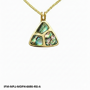 Collar con Colgante de Concha de Nácar y Abulón Geométrico Abstracto Hecho a Mano en Latón Chapado en Oro - Product Image 2