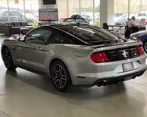 LISTO PARA ENVIAR 2024 GT Premium con Volante a la Izquierda, Asientos de Cuero, Cámara Trasera, Faros de Xenón, Pantalla Táctil - Product Image 2