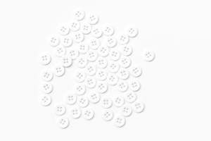 Boutons en plastique poli respectueux de l'environnement pour chemises et robes-Fournitures de couture durables pour les tailleurs professionnels - Product Image 4