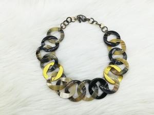 Collier de luxe en corne de buffle fait à la main, bijoux naturels et durables pour femmes, haute qualité - Product Image 3