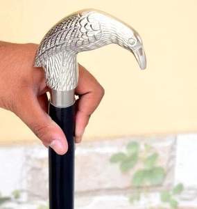 Bastón de madera pulido de lujo con mango de metal Super Finish Tarifa mayorista - Product Image 1