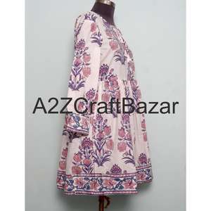 Robe Midi Bodycon à Manches Longues Col en V en Coton 100% Simple et Écologique à Motifs Floraux Imprimés Numériquement à la Main avec Tissu Lavable - Product Image 4