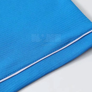 ชุดยูนิฟอร์มฟุตบอลชุดทีมผ้าโพลีเอสเตอร์ชุดเล่นกีฬา100% - Product Image 4