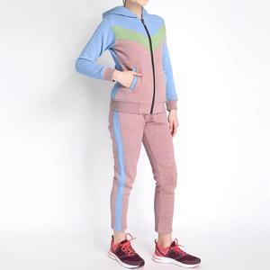 Survêtements d'hiver personnalisables de haute qualité pour femmes Survêtement de jogging en coton doux avec service de vente en gros OEM - Product Image 4
