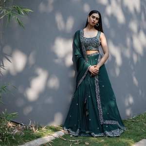 Dernier créateur de grande qualité Georgette Lehenga Choli pour femme Parapluie Flare Jari Work Party Wear for Weddings - Product Image 5