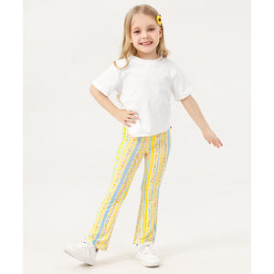 Pantalon pour enfants en bambou à taille haute avec bas évasé, respirant et décoré de motifs - Product Image 5
