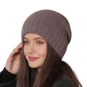 Bonnet en tricot côtelé jacquard pour femmes avec des accents de strass sur les côtés, ajustement flexible, couvre-chef tendance pour la saison froide - Product Image 1