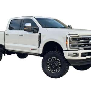 Camioneta Hilux 2024 de Uso Pesado, Estilo Platinum 4x4, Excelente Rendimiento, Caja de Cambios Automática, Volante a la Izquierda, Neumáticos R18, Tapicería de Tela - Product Image 1