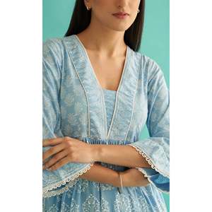 Daisy Vol 3 Diseño personalizado Polvo Azul Floral Mano Bloque Impreso XS Vestidos casuales Sólido Puff para el día de otoño Office Club - Product Image 3