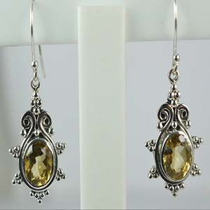 ต่างหูห้อยเงินแท้ 925 งานแฮนด์เมดจาก Navya Craft ประดับพลอยซิทรินสีเหลืองสไตล์โบโฮ ของขวัญคริสต์มาส - Product Image 3